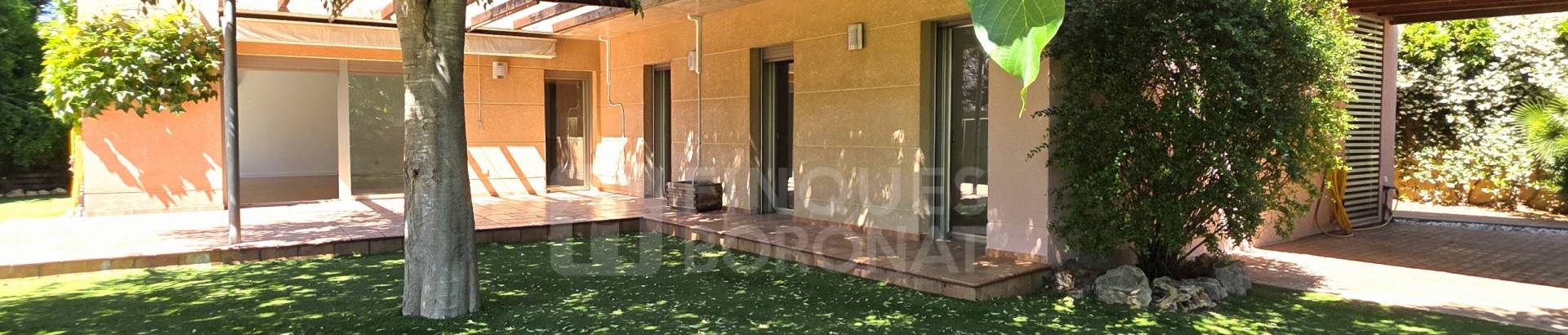 CHALET EN VENTA EN EL CATLLAR