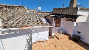 CASA DE POBLE AL CATLLAR PER REFORMAR