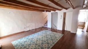 CASA DE POBLE AL CATLLAR PER REFORMAR