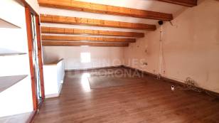 CASA DE POBLE AL CATLLAR PER REFORMAR