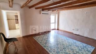 CASA DE POBLE AL CATLLAR PER REFORMAR