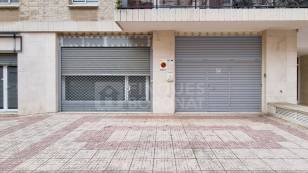 LOCAL COMERCIAL EN LLOGUER