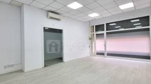 LOCAL COMERCIAL EN LLOGUER