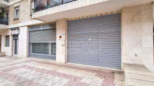 LOCAL COMERCIAL EN LLOGUER