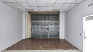 LOCAL COMERCIAL EN LLOGUER